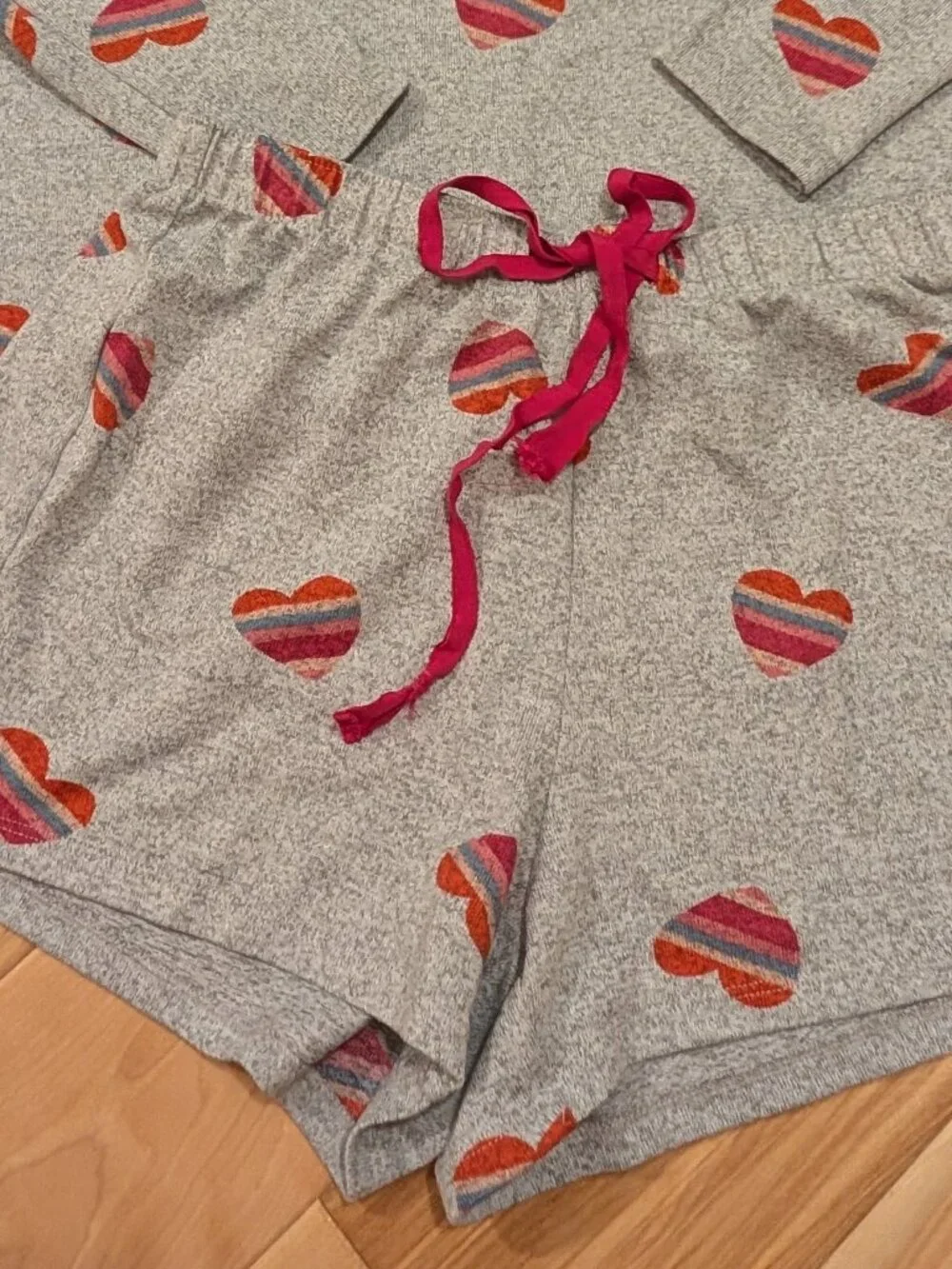Loft pajamas 2 piece. Super soft hearts. Rainbows! Stretch knit.